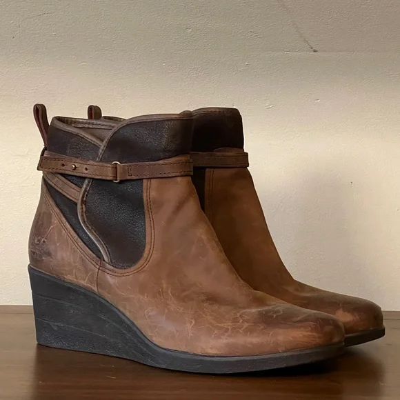Ugg Emalie brown wedge leather booties - Picture 1 of 10